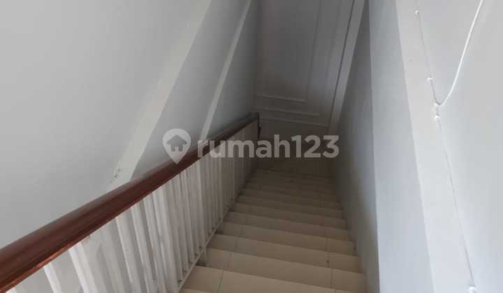 For Rent: Shop House in Galaxy Bekasi 2