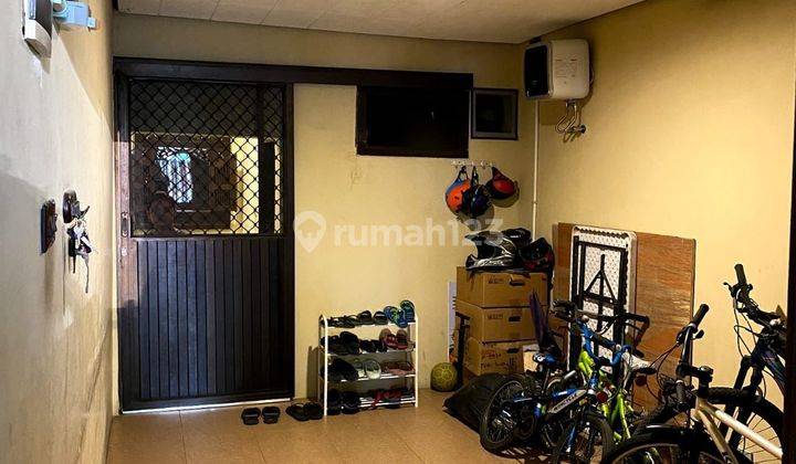 Di Jual Rumah Raya Mulyosari  2