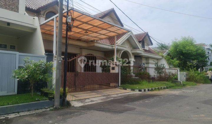 Di jual Rumah Classic Dharmahusada Indah,Surabaya 1