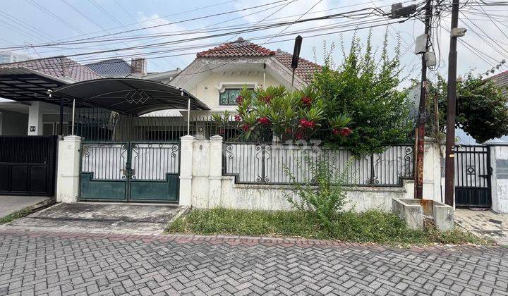 Di Jual Rumah Manyar Tirtoyoso, Surabaya  1