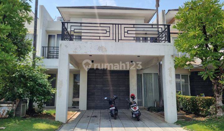 Disewakan Rumah di Malibu Beach Pakuwon City,surabaya Timur 1