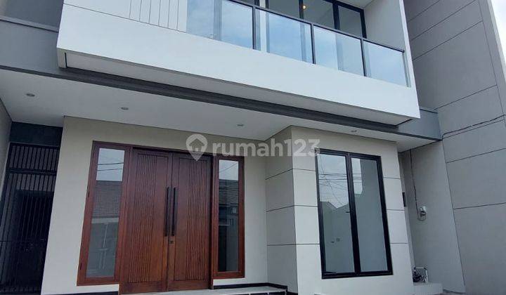 Dijual Rumah Baru Gress Kualitas Premium di Manyar Surabaya