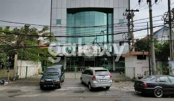 Disewakan Gedung 3 Lantai Ex Restaurant Terkenal di Surabaya Pusat 1