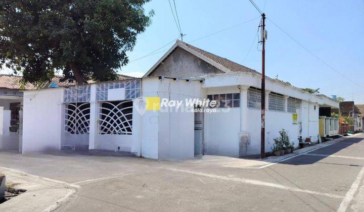 BU! Rumah Full Bangunan Masih Bagus Seharga Tanah di Jaten Karanganyar Akses ke UNS Solo 2