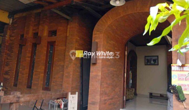 Dijual Rumah Bisa Untuk Usaha di Jl Utama Jaten, Karanganyar 2