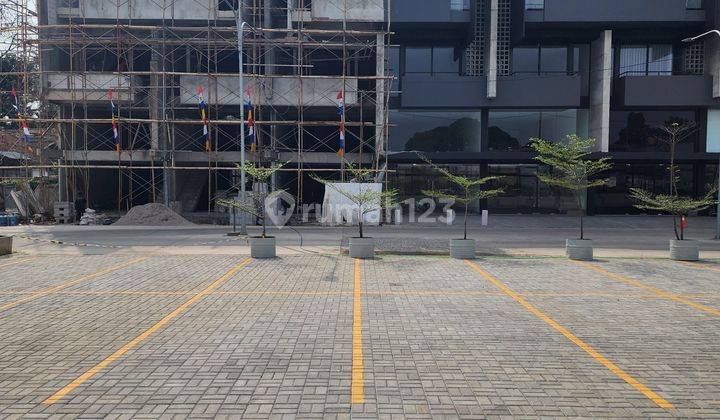 Multiguna Untuk Soho,ruko,tempat Usaha Baru 3 Lantai di Landmark Residence