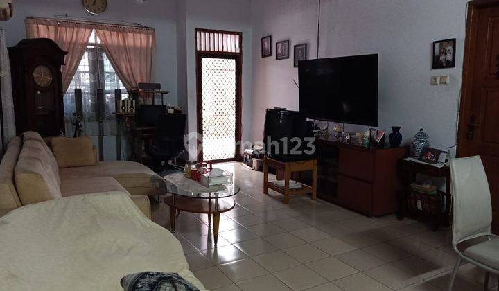 Dijual rumah luas di perumahan Pekayon Bekasi Selatan  2