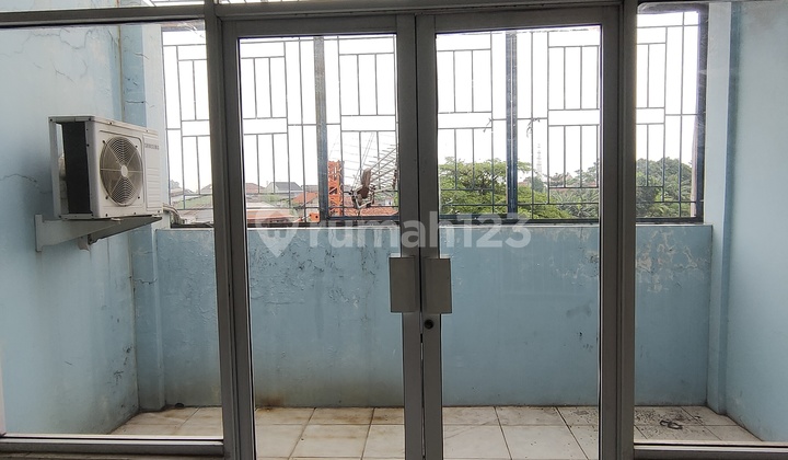 Dijual Ruko Keren siap pakai bebas banjir di Cikunir 9