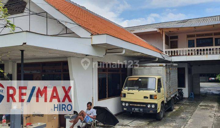 Dijual tanah luas dengan bangunan kost aktif di Karet Pedurenan 2