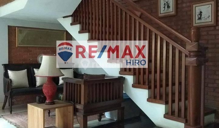 Dijual rumah kuno dan antik 3bangunan furnished di Bintaro  2