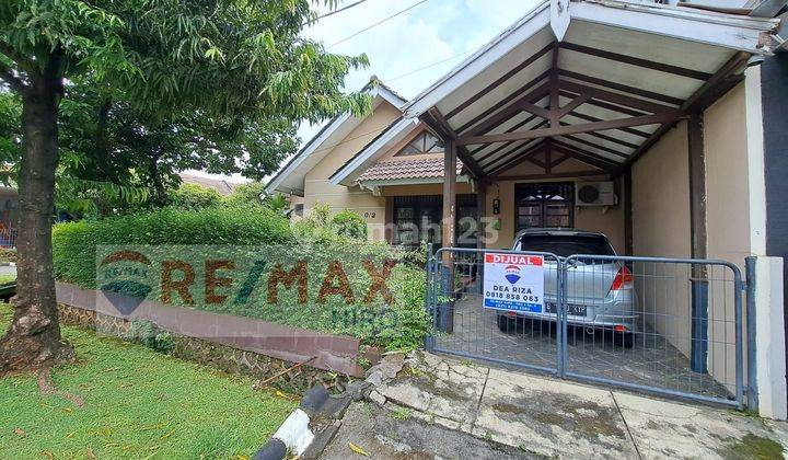 Dijual rumah hook 2 lantai di Kemang Pratama Bekasi Selatan 2