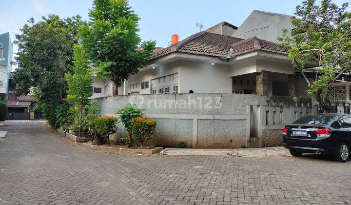 Dijual rumah hook depan taman siap huni di area Jatibening 2