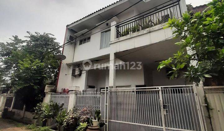 Dijual rumah 2 lantai depan taman di dalam kompleks di daerah Galaxy Bekasi 2