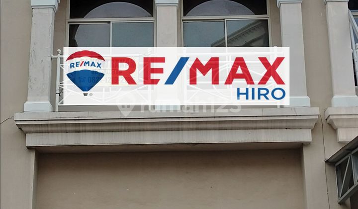 For Rent, 3-Storey Shop House Ready to Occupy in Galaxy, South Bekasi.