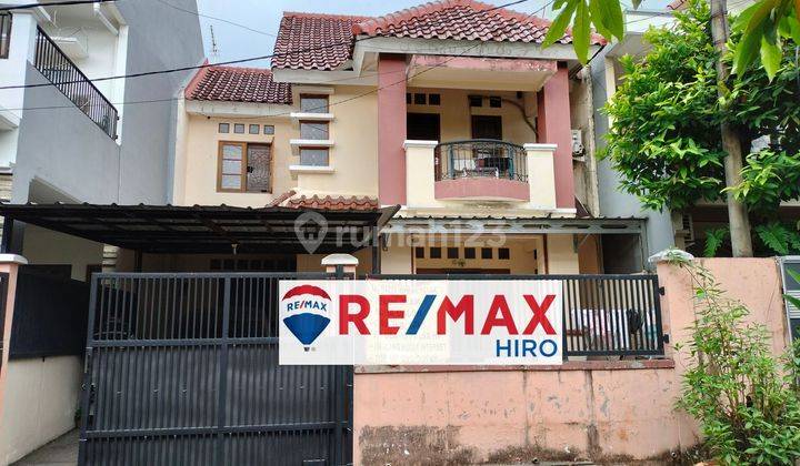 Dijual rumah 2lantai siap huni di Kemang Pratama Bekasi 1