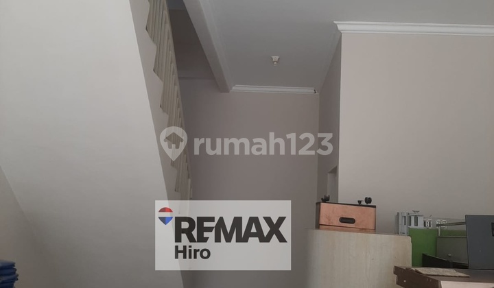 For Sale: 3-Story Shop House Ready to Occupy in Business Area, South Galaxy Bekasi 2