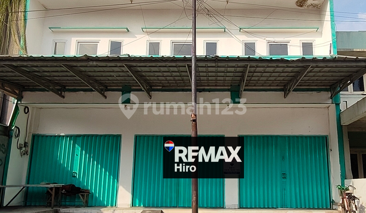 Disewakan Ruko Gandeng 3 di Boulevard Pekayon Bekasi Selatan