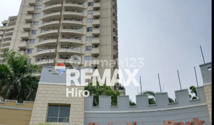 For Sale Fast!! 3Br Apartment in Paladian Park Kelapa Gading For Sale Fast!! 3Br Apartment in Paladian Park Kelapa Gading