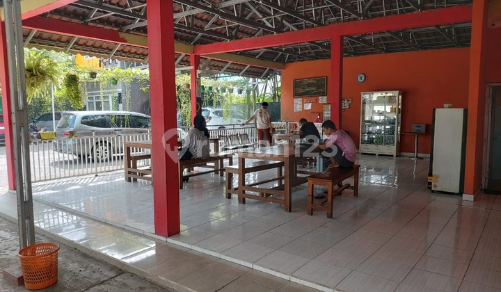Disewakan Lahan + Usaha Carwash di Pinggir Jalan Raya Mutiara Gading City 1