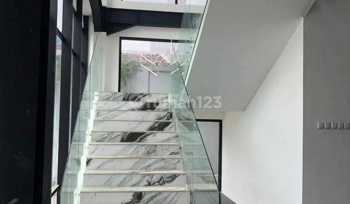 Dijual Gedung Kebon Jeruk Jakarta Barat  4
