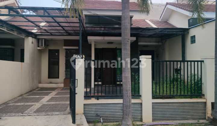 Sale of 1-Story House Needs Renovation in Aralia Cluster, Harapan Indah Sale of 1-Story House Needs Renovation in Aralia Cluster, Harapan Indah