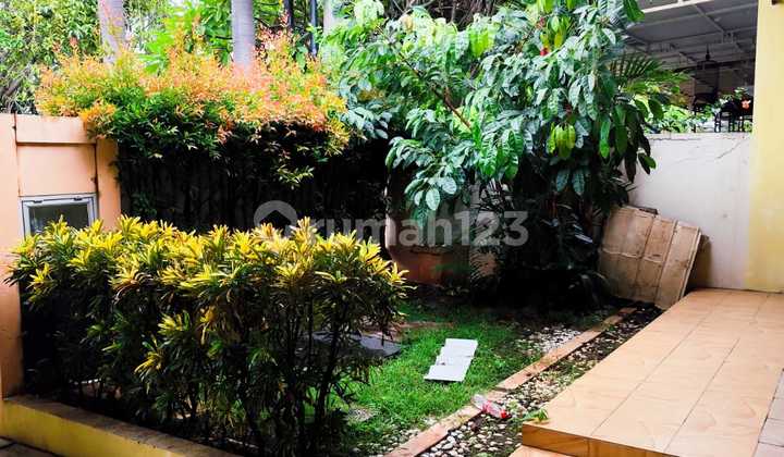 Jual Rumah 1 Lantai Siap Huni dan Semi Furnish di Harapan Indah. Jual Rumah 1 Lantai Siap Huni dan Semi Furnish di Harapan Indah.