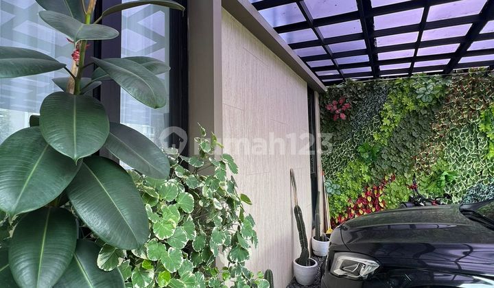 Jual Rumah Bagus dan Siap Huni Semi Furnished di Kawasan Elite Asya