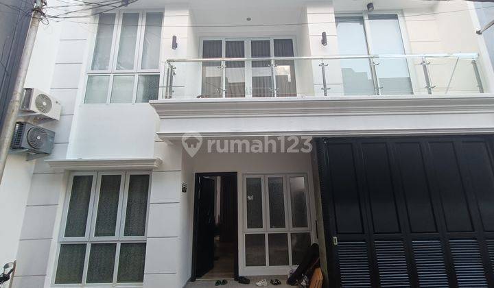 Di Sewakan Rumah Furnished Di Kebon Jeruk 