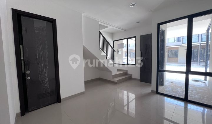 Disewakan Rumah Pik2 Milenial Uk 4.5X12m2 Price 40Jt/Tahun Nego