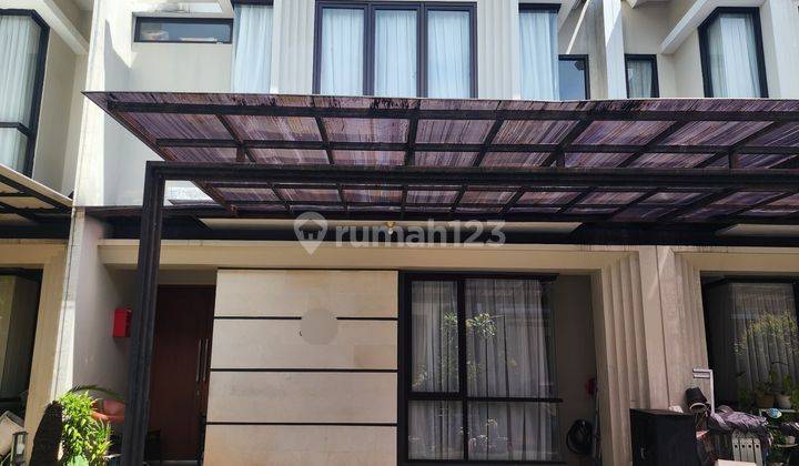 Rumah Dijual Cepat Semi Furnised di Bintaro Tangerang Selatan 1