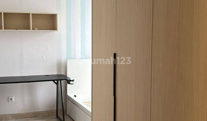 Apartemen Gold Coast 3 BR 113M2 Semi Furnish Di Jual Harga Bu View Bagus 2