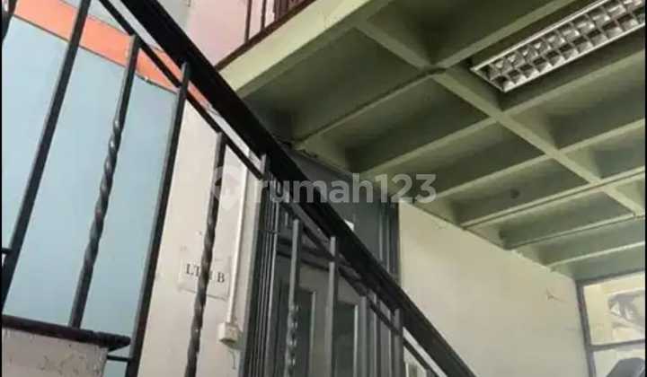 Dijual tanah ada bangunan gedung 3 lantai jl.pangeran antasari ,kel.cipete selatan kec.cilandak jakarta selatan Sblm flyove ,row jl lebar Hadap timur