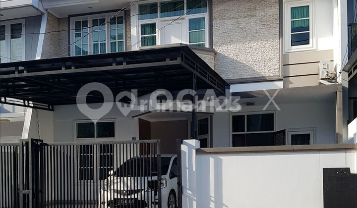 Gading Kirana East House, Kelapa Gading, North Jakarta