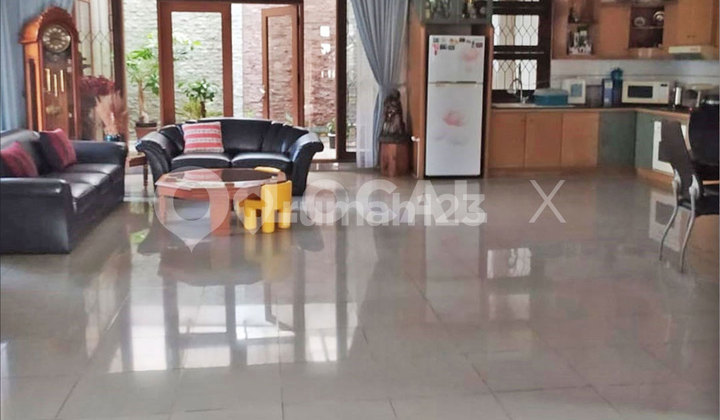 Pegangsaan Indah Barat Kelapa Gading House, North Jakarta