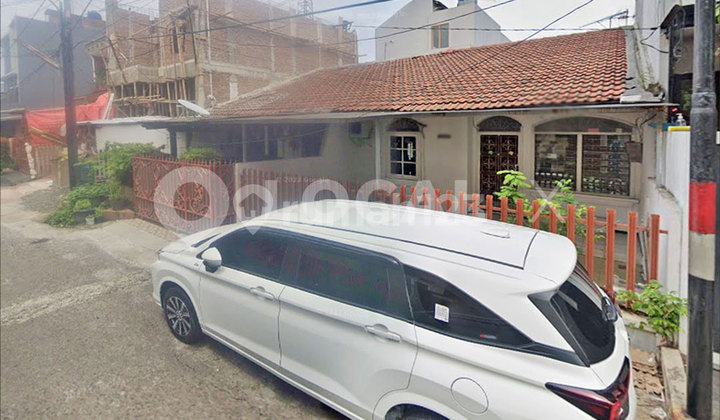 Ivory House Beautiful Kelapa Gading, North Jakarta