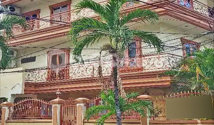 Rumah Kelapa Kopyor Barat, Kelapa Gading, Jakarta Utara Rumah Kelapa Kopyor Barat, Kelapa Gading, Jakarta Utara