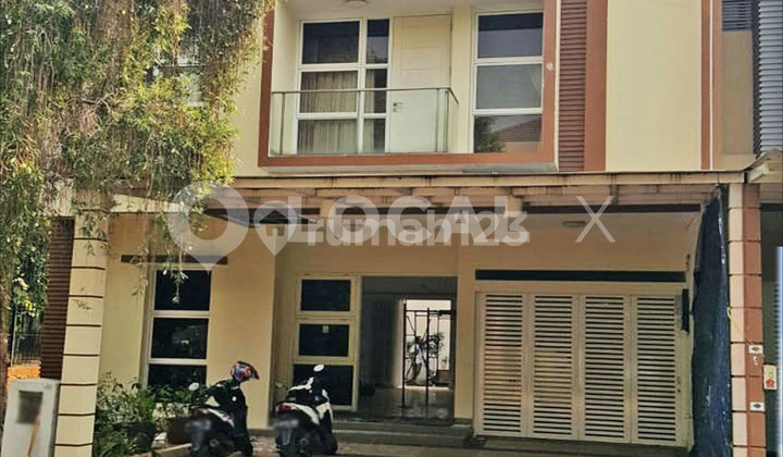 Rumah Grand Orchard Ebony Kelapa Gading, Jakarta Utara