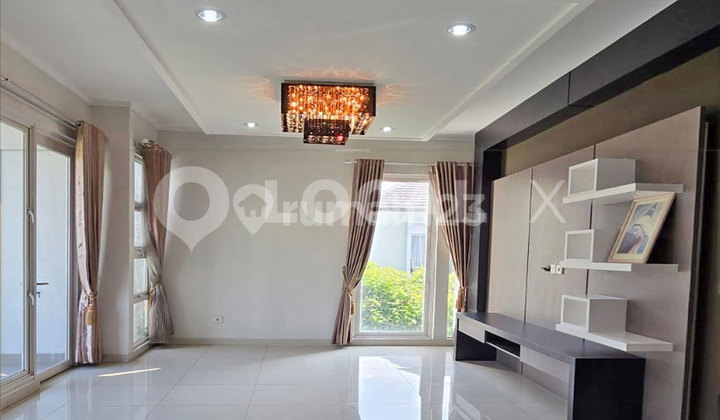 Rumah Clover, Grand Orchard, Kelapa Gading, Jakarta Utara Rumah Clover, Grand Orchard, Kelapa Gading, Jakarta Utara