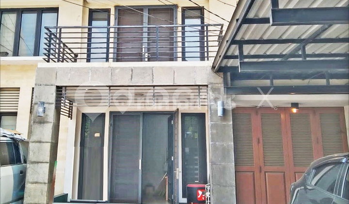 Rumah Pegangsaan Indah Barat Kelapa Gading, Jakarta Utara