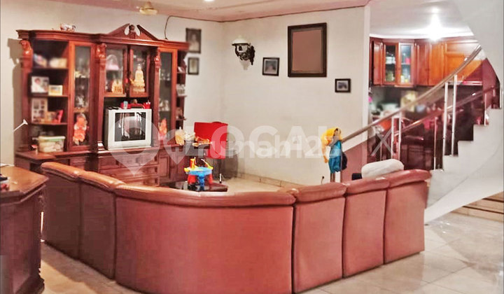 Rumah Pegangsaan Indah Barat Kelapa Gading, Jakarta Utara