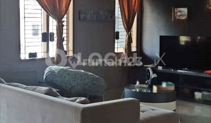 Janur Indah House, North Jakarta, Kelapa Gading