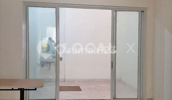 Rumah Grand Orchard Ebony Kelapa Gading, Jakarta Utara Rumah Grand Orchard Ebony Kelapa Gading, Jakarta Utara