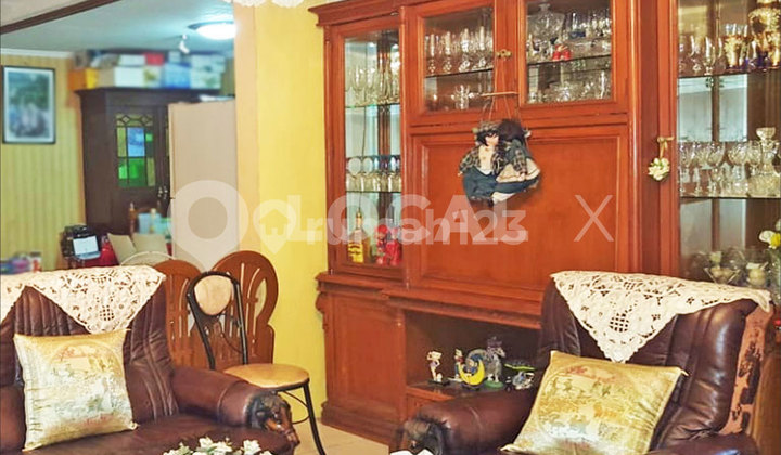 Rumah Kelapa Puan Timur, Kelapa Gading, Jakarta Utara Rumah Kelapa Puan Timur, Kelapa Gading, Jakarta Utara