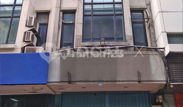 Ruko Raya Boulevard Barat Kelapa Gading, Jakarta Utara