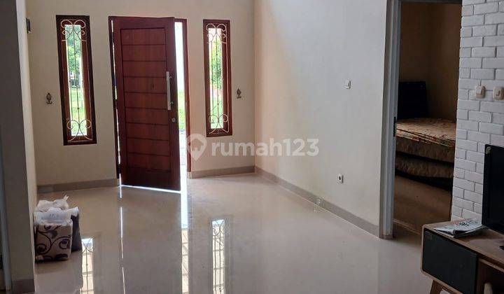 Rumah 2 Lantai di Cluster Roseville, Kota Delta Mas, Cikarang Pusat, Bekasi 2