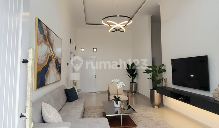 Rumah Baru Siap Huni Selatan Dekat Menara Teratai 2