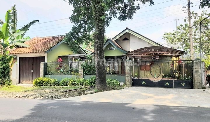 House Near Beji Karangsalam Main Road, Strategic Location Close to Unwiku