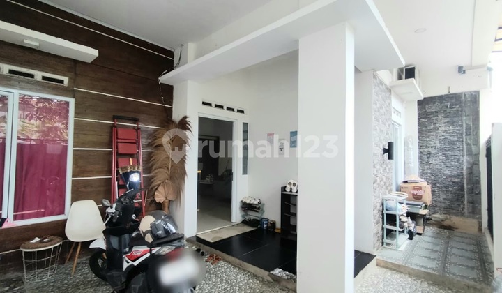 Nice 2-Story House in the City Center Near Offices 2