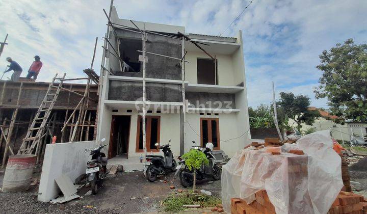 Rumah Murah 2 Lantai Colomadu Dekat Kampus Akfis Gedongan 2