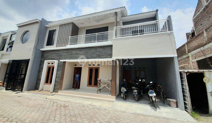 Rumah Murah 2 Lantai Colomadu Strategis Dekat Taman Sari 1